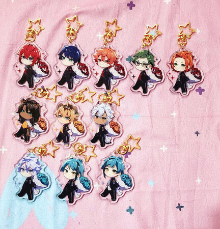 Twisted Wonderland charms